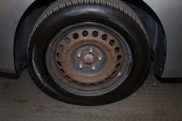 Thumbnail: 2014 Nissan Sentra - 33