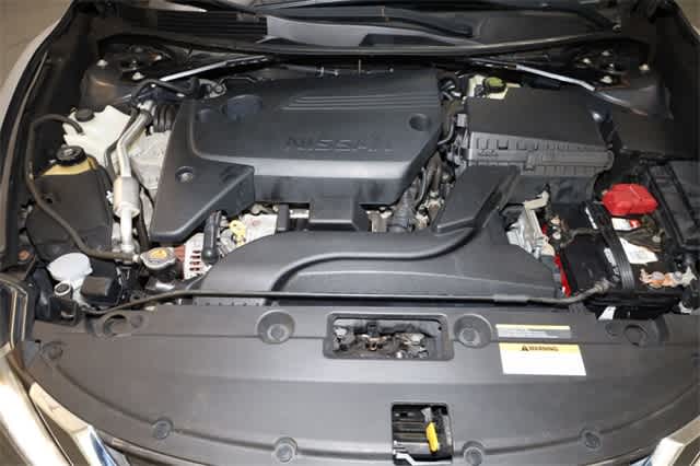 Thumbnail: 2016 Nissan Altima - 35