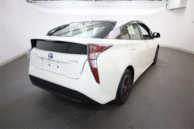 Thumbnail: 2016 Toyota Prius - 7