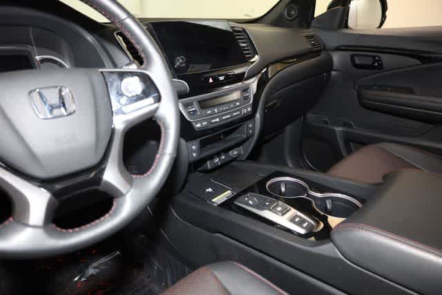 Thumbnail: 2024 Honda Passport - 16