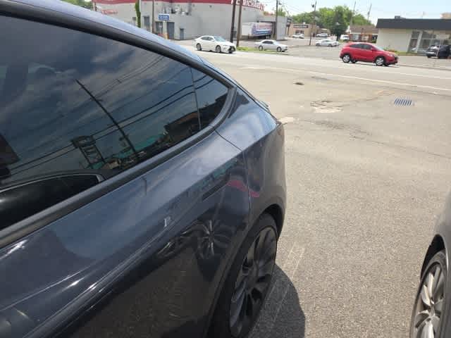 Thumbnail: 2022 Tesla Model Y - 5