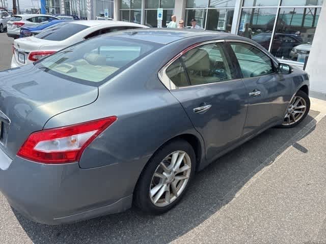 Thumbnail: 2011 Nissan Maxima - 10