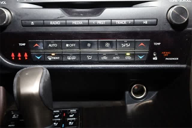 Thumbnail: 2017 Lexus RX - 35