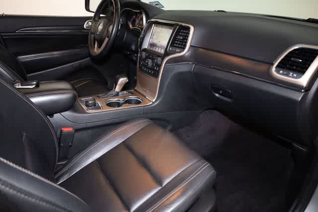 Thumbnail: 2017 Jeep Grand Cherokee - 34