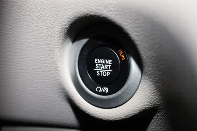 Thumbnail: 2022 Chrysler Voyager - 34