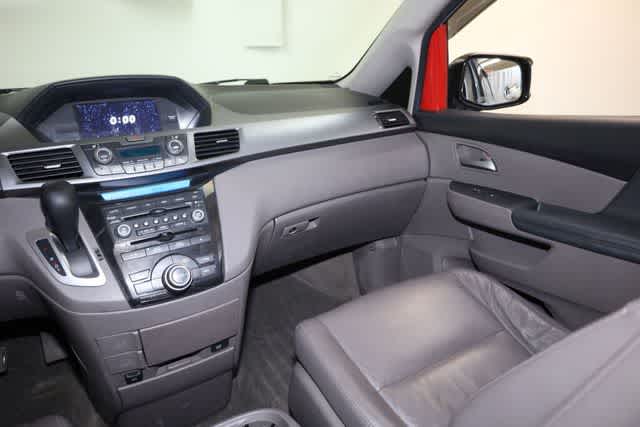Thumbnail: 2011 Honda Odyssey - 25
