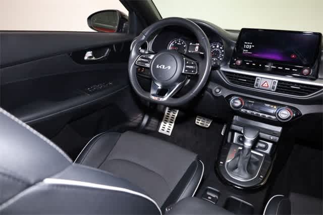 Thumbnail: 2024 Kia Forte - 16