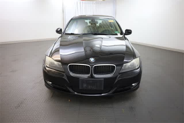 Thumbnail: 2011 BMW 3 Series - 12