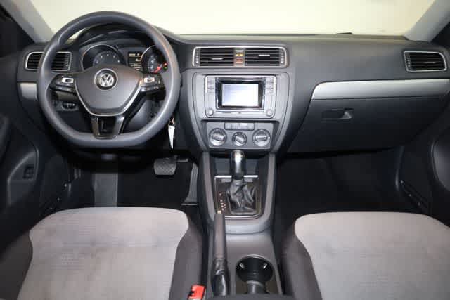 Thumbnail: 2017 Volkswagen Jetta - 17