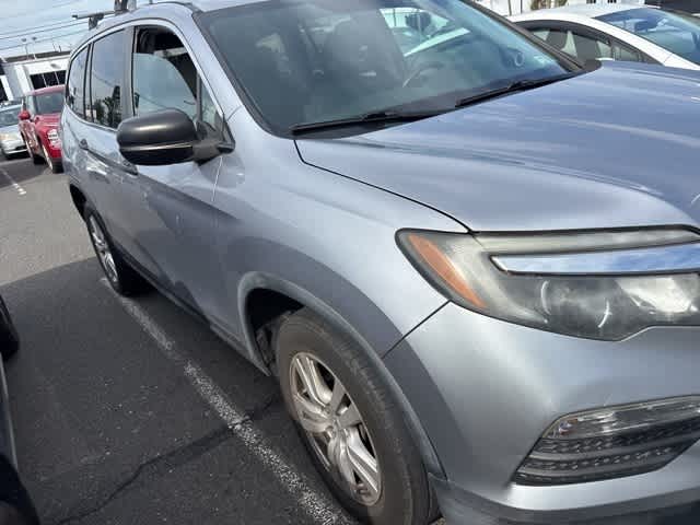 Thumbnail: 2016 Honda Pilot - 18