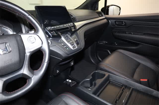 Thumbnail: 2023 Honda Odyssey - 24