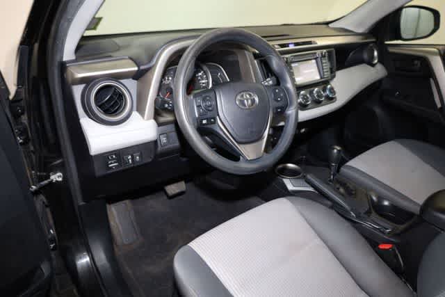 Thumbnail: 2015 Toyota RAV4 - 14