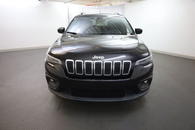 Thumbnail: 2019 Jeep Cherokee - 12