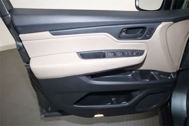 Thumbnail: 2019 Honda Odyssey - 13