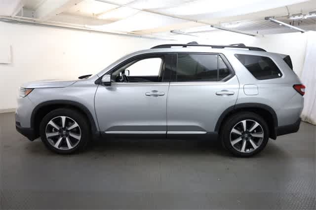 Thumbnail: 2023 Honda Pilot - 3
