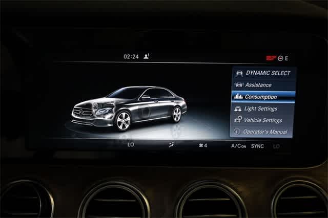 Thumbnail: 2017 Mercedes-Benz E-Class - 27