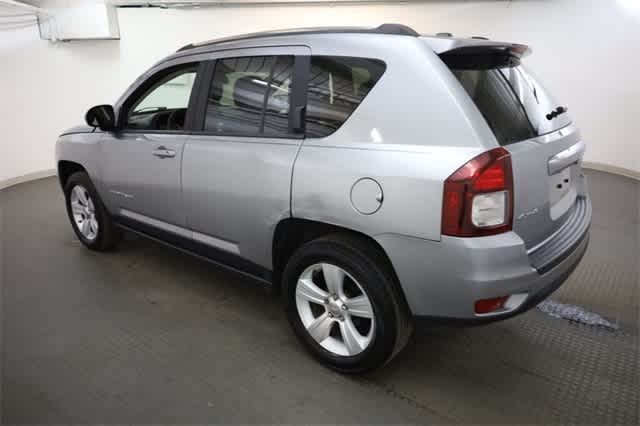 Thumbnail: 2015 Jeep Compass - 4