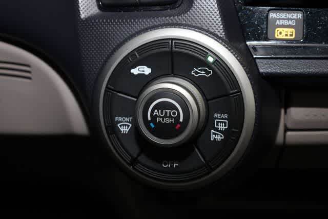Thumbnail: 2010 Honda Insight - 25