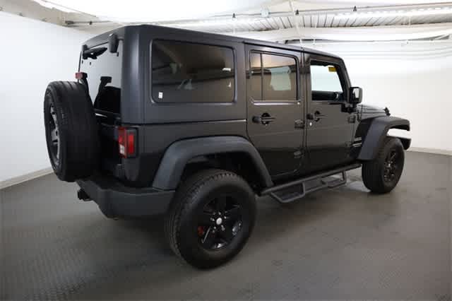 Thumbnail: 2016 Jeep Wrangler - 8