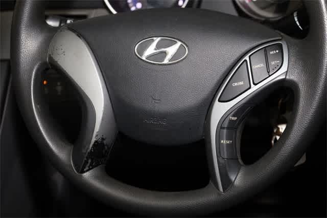 Thumbnail: 2016 Hyundai Elantra - 31
