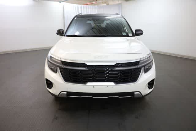 Thumbnail: 2024 Kia Seltos - 12