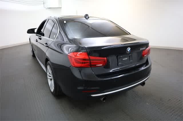 Thumbnail: 2016 BMW 3 Series - 5