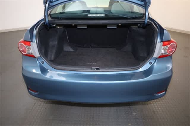 Thumbnail: 2013 Toyota Corolla - 30