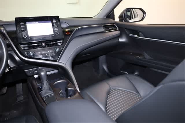 Thumbnail: 2023 Toyota Camry - 18