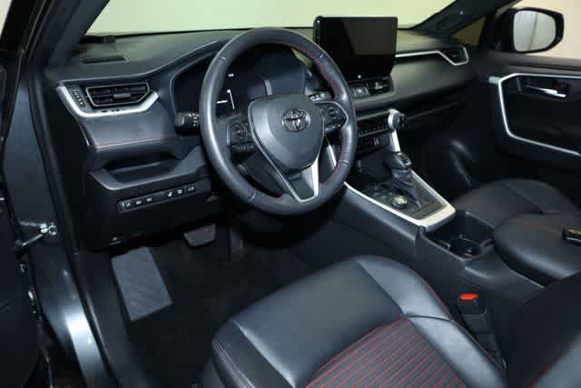 Thumbnail: 2023 Toyota RAV4 - 14