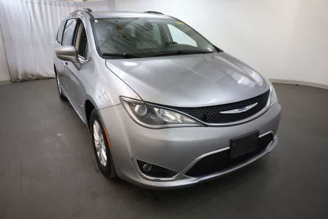 Thumbnail: 2019 Chrysler Pacifica - 11