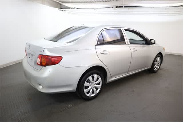 Thumbnail: 2010 Toyota Corolla - 8