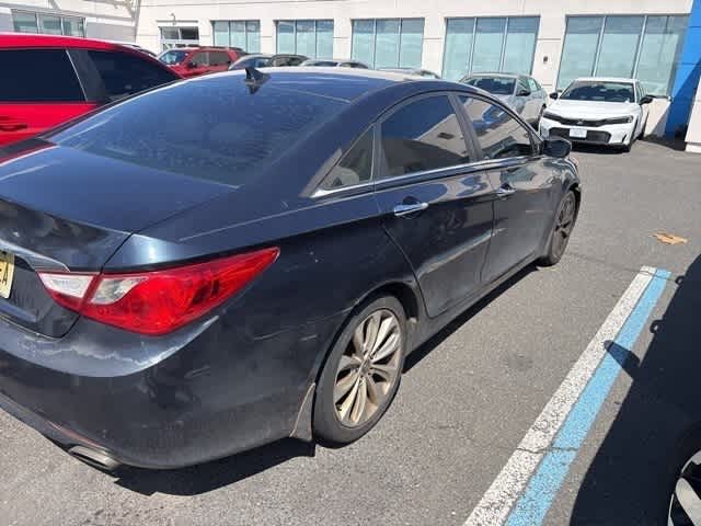 Thumbnail: 2011 Hyundai Sonata - 9