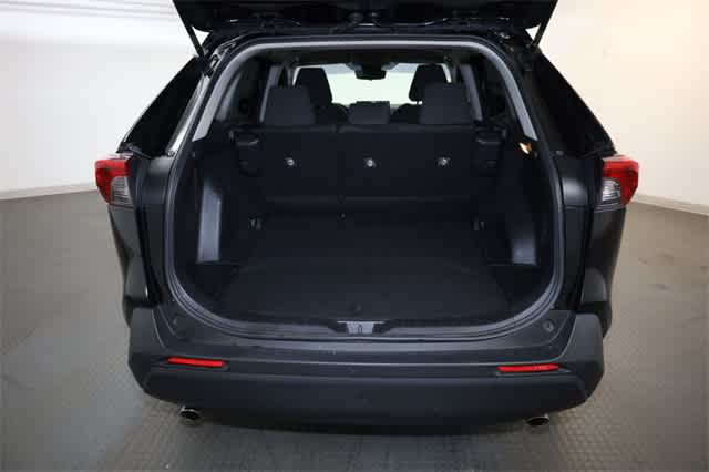 Thumbnail: 2021 Toyota RAV4 - 33