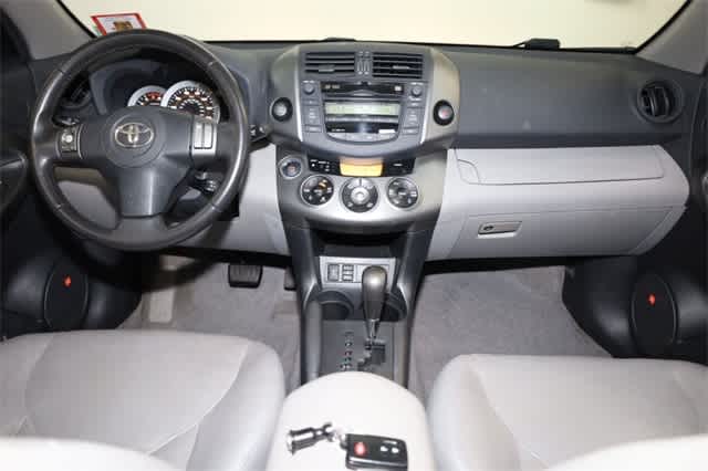 Thumbnail: 2011 Toyota RAV4 - 17