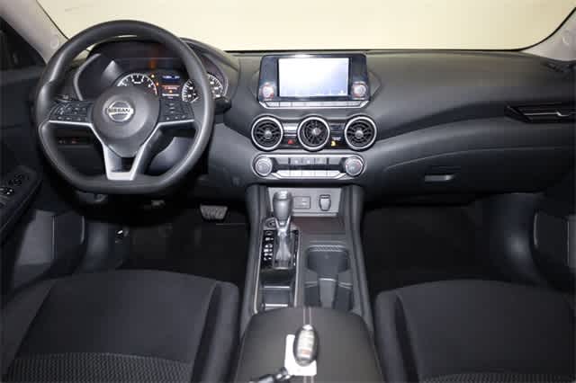 Thumbnail: 2020 Nissan Sentra - 17