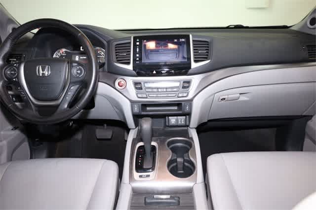 Thumbnail: 2016 Honda Pilot - 17