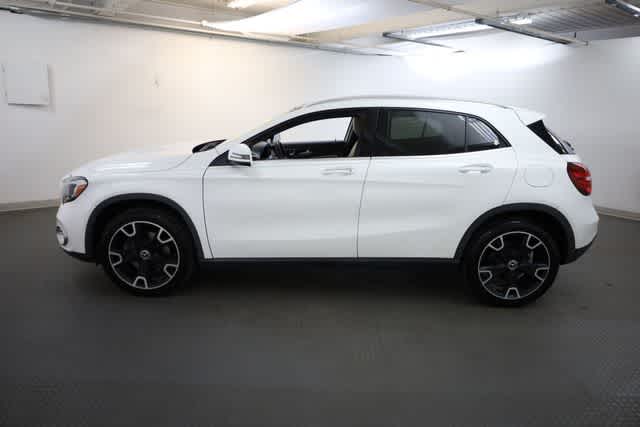 Thumbnail: 2020 Mercedes-Benz GLA - 3