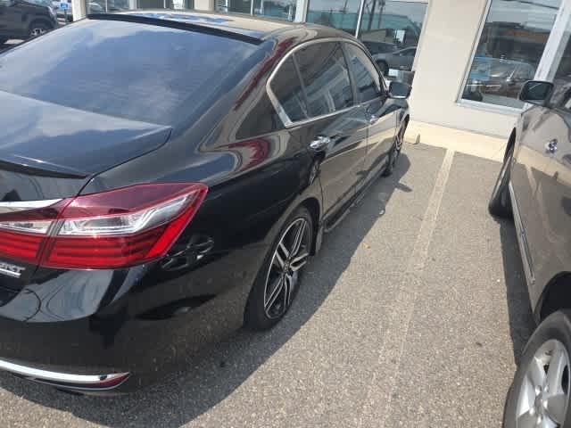 Thumbnail: 2017 Honda Accord - 12