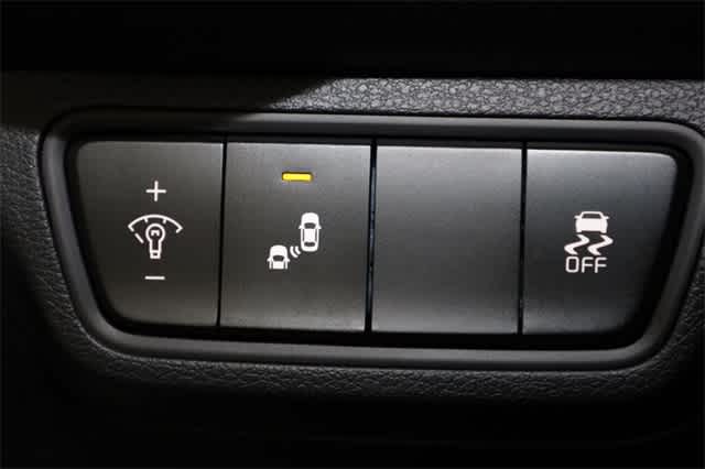 Thumbnail: 2023 Kia Forte - 26