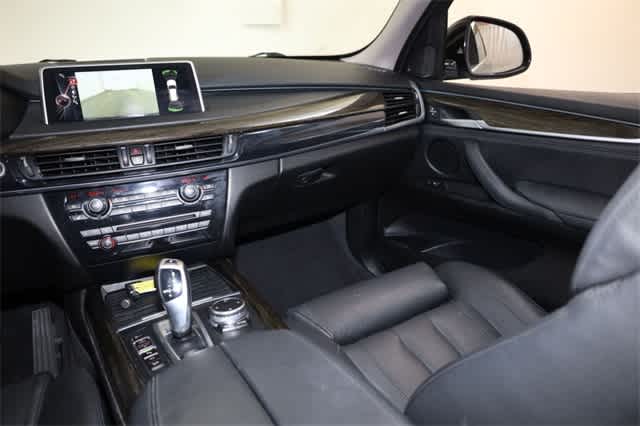 Thumbnail: 2015 BMW X5 - 24