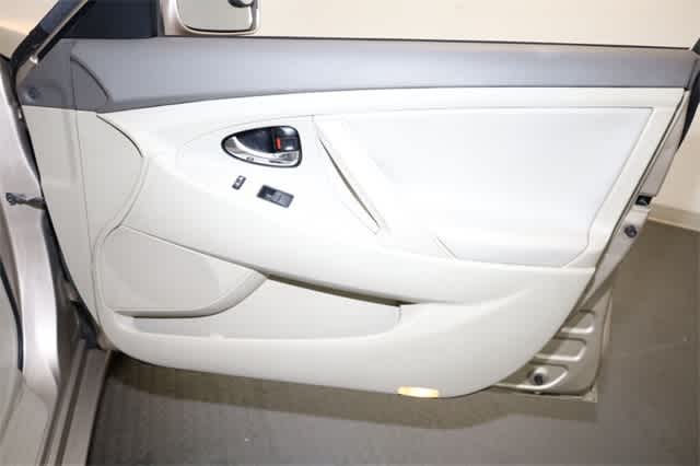 Thumbnail: 2009 Toyota Camry - 22