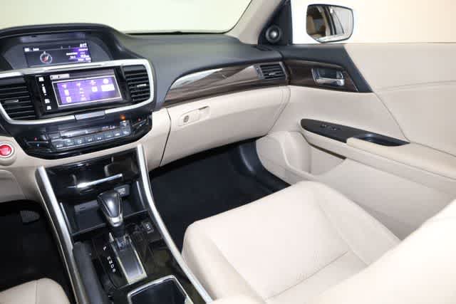 Thumbnail: 2016 Honda Accord - 24