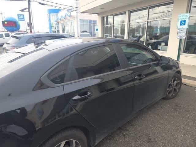 Thumbnail: 2019 Kia Forte - 13