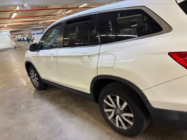 Thumbnail: 2019 Honda Pilot - 6