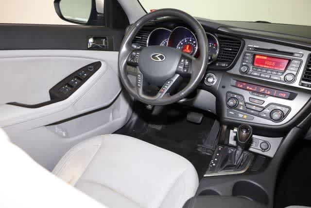Thumbnail: 2012 Kia Optima - 20