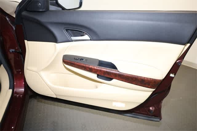 Thumbnail: 2012 Honda Crosstour - 22