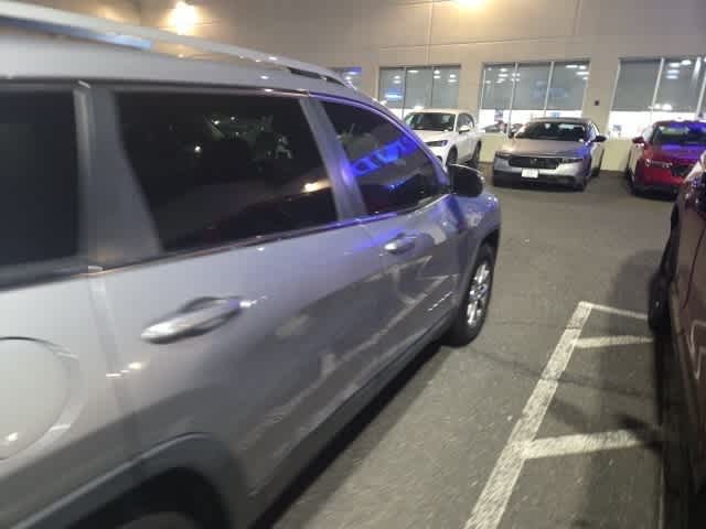 Thumbnail: 2014 Jeep Cherokee - 12