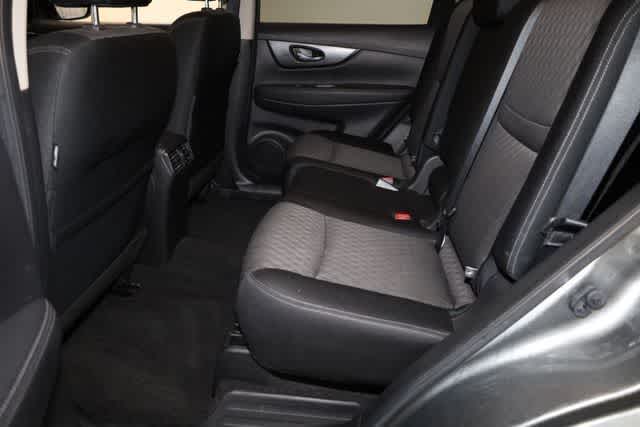 Thumbnail: 2018 Nissan Rogue - 21