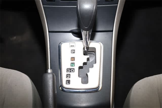 Thumbnail: 2010 Toyota Corolla - 30