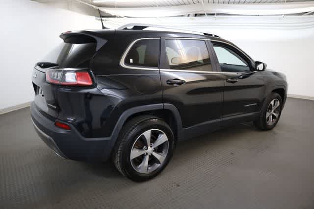 Thumbnail: 2019 Jeep Cherokee - 8